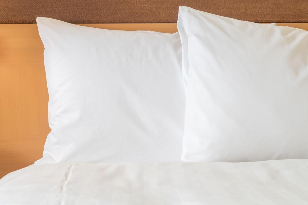 Hotel Express & Chatsworth By Ihg
